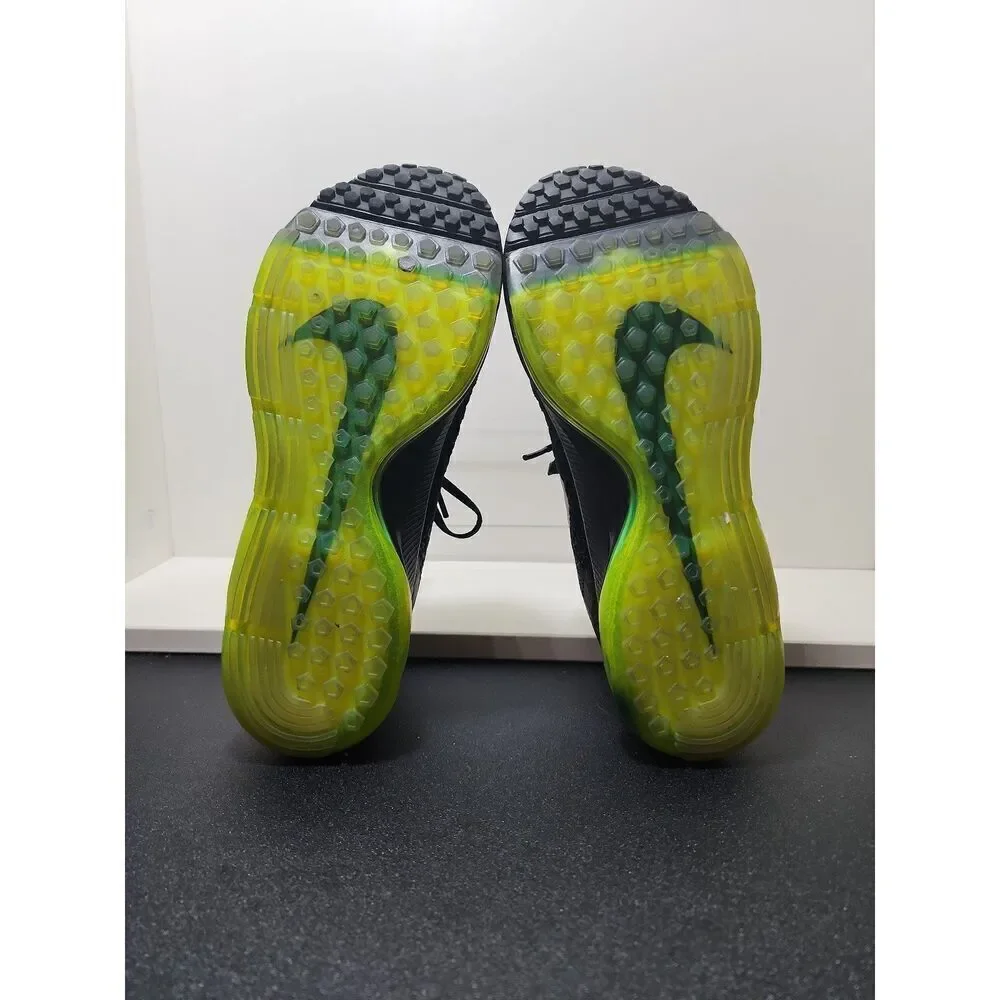 NIKE Zoom ALL Out Flyknit Size 7